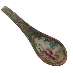 Antique Chinese Export 19th Century Famille Rose Medallion Ceramic Soup Spoon